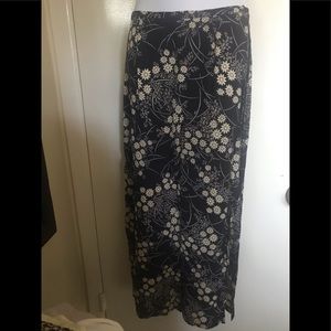 ESPRIT BASIX, long 5/6 size navy floral skirt
